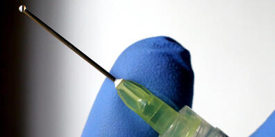Die Bereitschaft, sich gegen das Coronavirus zu impfen, ist in der Schweiz gesunken. (Themenbild)