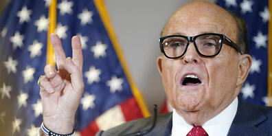 ARCHIV - Rudy Giuliani spricht bei einer Pressekonferenz. Foto: Jacquelyn Martin/AP/dpa