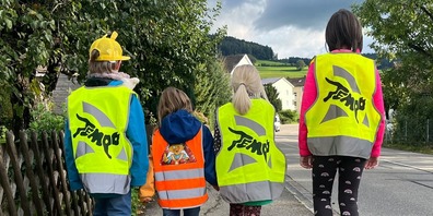 Das Sujet der Leuchtwestenaktion trug das Thema Tempo.