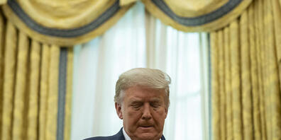 US-Präsident Donald Trump zeigt sich über  Justizminister William Barr enttäuscht. Foto: Evan Vucci/AP/dpa