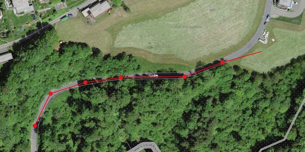Die Uznacherstrasse in Ernetschwil wird wegen Kanalsanierungarbeiten nachts ab Bohlwiesstrasse bis zur Uzner Gemeindegrenze gesperrt.