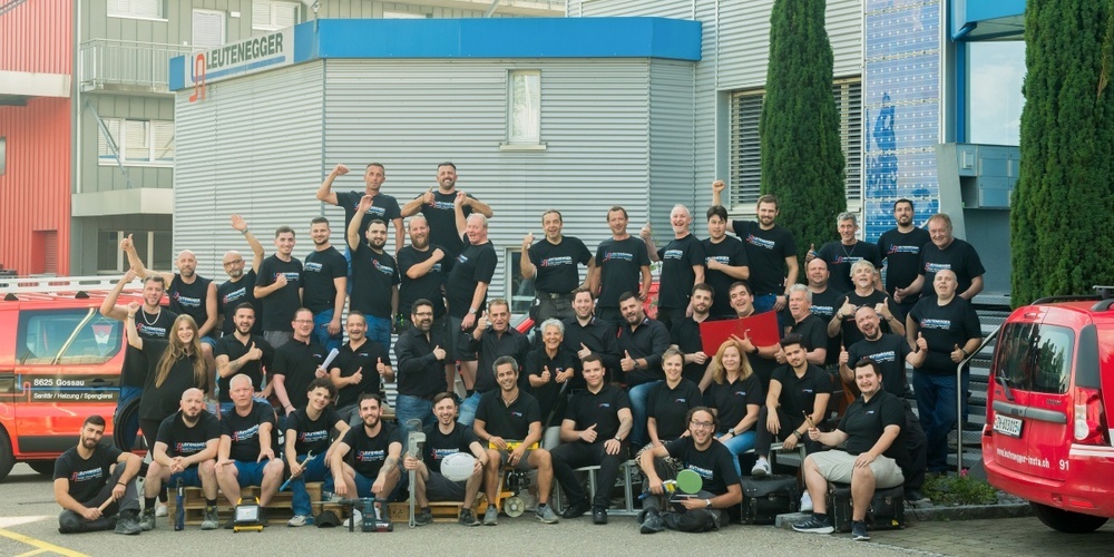 Mit Leidenschaft am Werk: das Team der Leutenegger Installations AG.