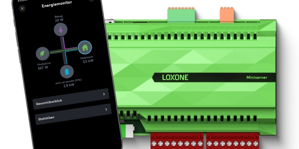 An das Energiemanagementsystem werden die Haustechnikgeräte angebunden und automatisiert gesteuert oder bequem mittels App bedient.