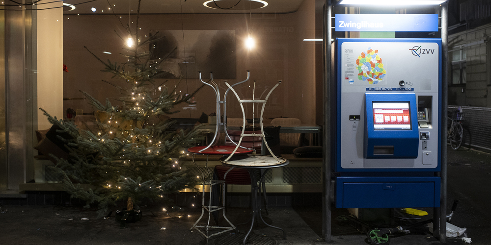 Ab 19 Uhr ist alles zu: Dennoch stellen sich im Moment viele Fragen rund um die Corona-Massnahmen. (Bild: Keystone)