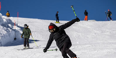 Beim rassigen Fahren kann der Körper zu stark belastet werden. (Archivaufnahme)