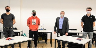 Walter Sturzenegger, Sascha Schweitzer, Landammann Alfred Stricker und Andrin Sutter.