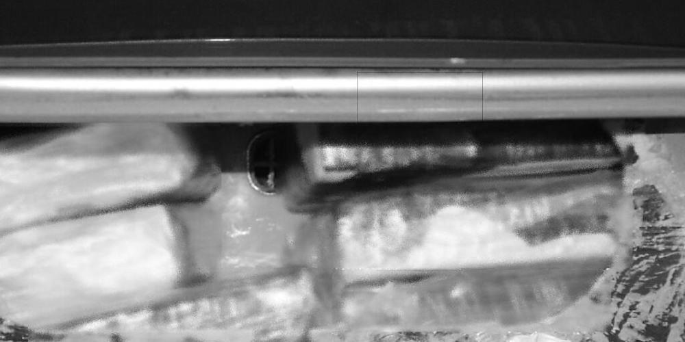 Die Kokainpakete im Lüftungsbereich des angehaltenen Fahrzeugs.