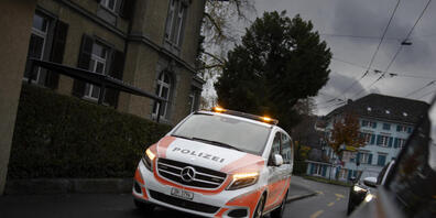 Die Stadtpolizei Winterthur musste am Donnerstagabend ausrücken, weil sich ein Autofahrer und ein Töfffahrer in die Haare gerieten. (Symbolbild)