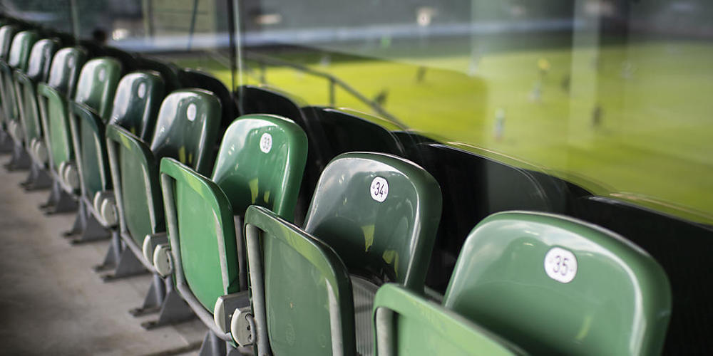 Leere Plätze in den Stadien: Gesuche von Sportclubs um Unterstützung vom Bund werden ab sofort bearbeitet. (Themenbild)