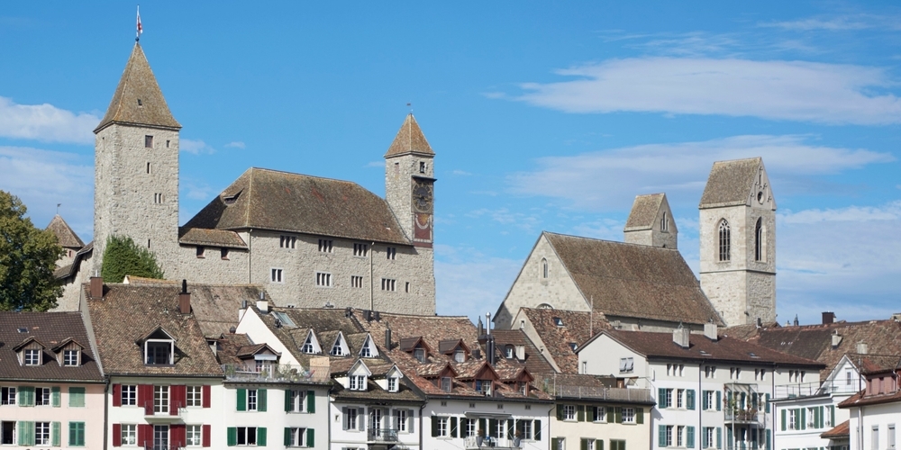 Der Anlass findet auf dem Lindenhof beim Schloss Rapperswil statt.