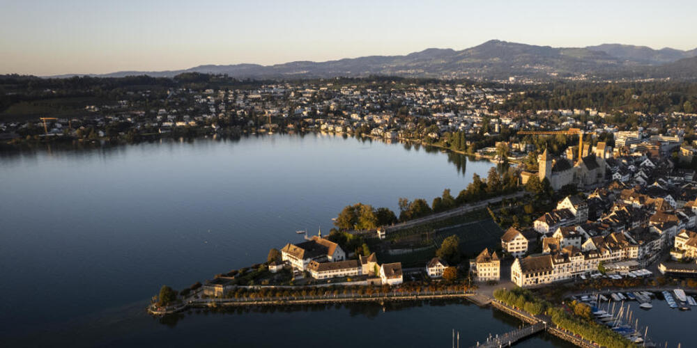 In Rapperswil-Jona wird ein nicht mehr benötigtes Pflegezentrum umgenutzt. (Archivbild)