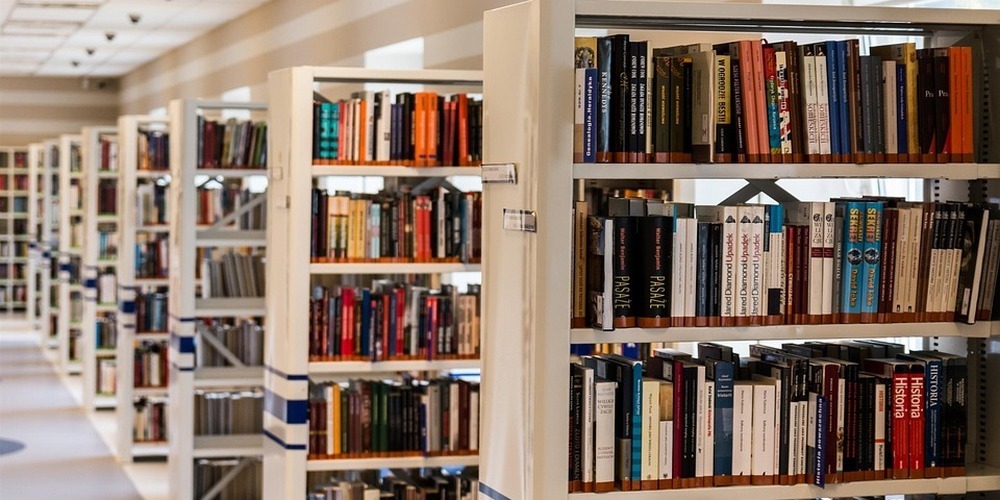 Die Stadtbibliothek lädt zu einer Matinée mit alten Lebensgeschichten.