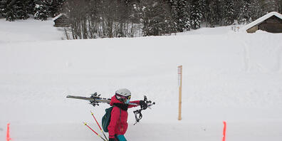 Ist Skifahren möglich oder nicht? Schweiz Tourismus will mit einer Internetseite für Wintersportler Klarheit schaffen, wo sie ihren Sport frönen können und wo nicht. (Archivbild)