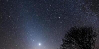 Die Sonde "Solar Orbiter" wird heute Freitag nahe an der Venus, dem Nachbarplaneten der Erde, vorbeifliegen und weiter Kurs Richtung Sonne nehmen. Die Venus sticht in der Milchstrasse aus Sicht der Erde deutlich hervor. (Archivbild)