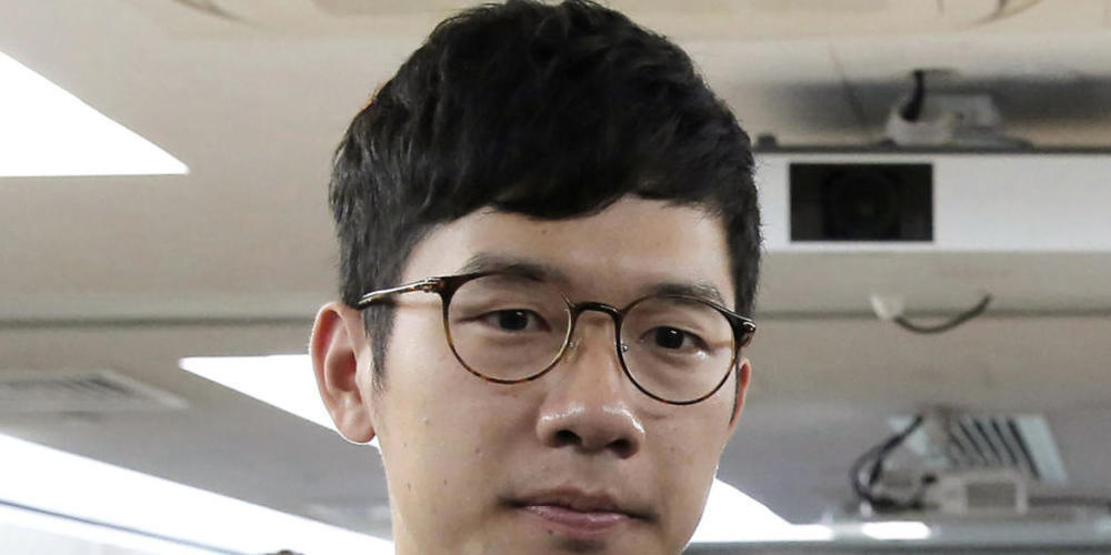 ARCHIV - Der pro-demokratische Aktivist Nathan Law nimmt an einer Pressekonferenz teil. Foto: Kin Cheung/AP/dpa
