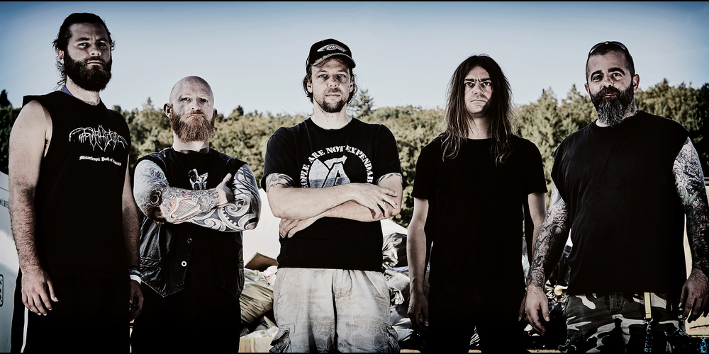 Requiem veröffentlicht im Frühjahr ihr neues Album (v. l.) : Matze Schiemann (Guitars), Ralf Winzer Garcia (Bass), Michi Kuster aus Wollerau (Vocals), Reto Crola (Drums) und Phil Klauser aus Galgenen (Guitars). (Bild: Christian Baeriswyl)