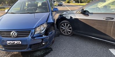 Es kam zu erheblichem Sachschaden an beiden Fahrzeugen.