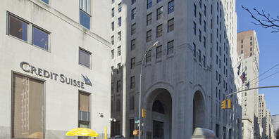 Die Credit Suisse muss in den USA die Schutzmassnahmen gegen Geldwäscherei nachbessern und dazu der US-Notenbank Fed einen Plan vorlegen.(Archivbild)