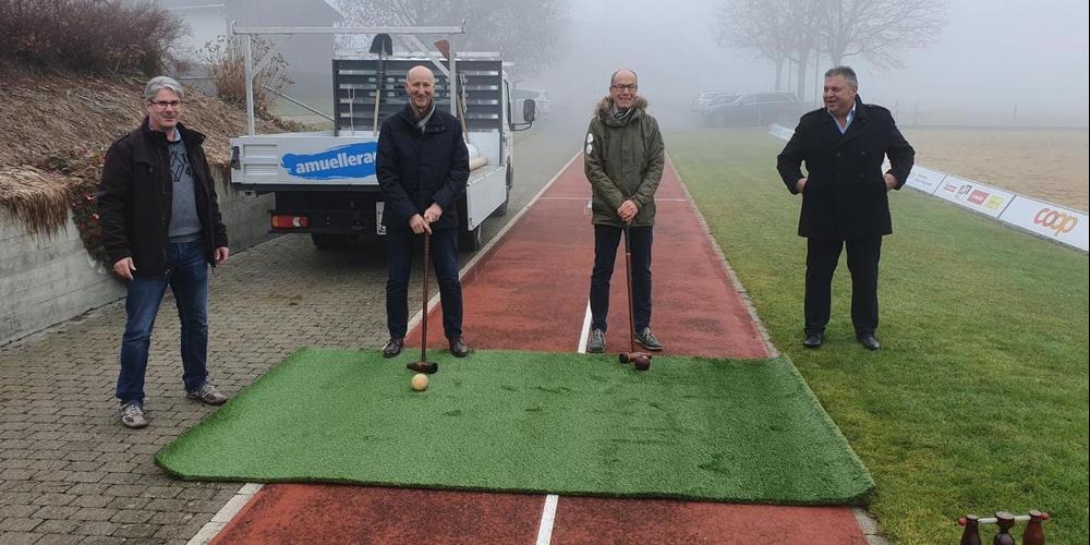 Von rechts nach links: Anton Müller, Hans-Peter Eisenring und Leonz Eder sowie Raphael Schläpfer