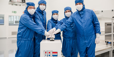 Eröffnung des neuen Reinraums bei der VDL in Trübbach. 