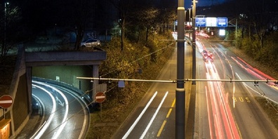 Mit der Motorfahrzeugsteuer finanziert der Kanton zu einem grossen Teil den Bau, Betrieb und Unterhalt seiner Strassen.