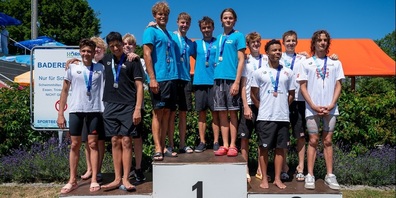 Die besten Schwimmer erhielten eine Medaille.