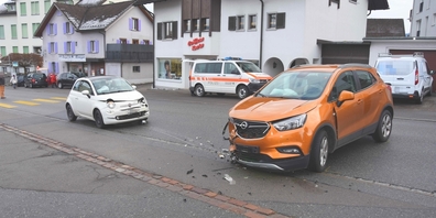 Bei der Kollision an der Einmündung zur Rössligasse entstand Sachschaden von rund 17'000 Franken.