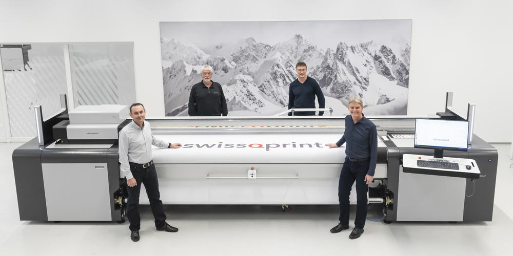 swissQprint ist im Aufbruch. Die Geschäftsleitung, von links: Kilian Hintermann (neuer CEO), Hansjörg Untersander (R&D), Roland Fetting (Head R&D), Reto Eicher (neuer CTO) (Bild: zVg)