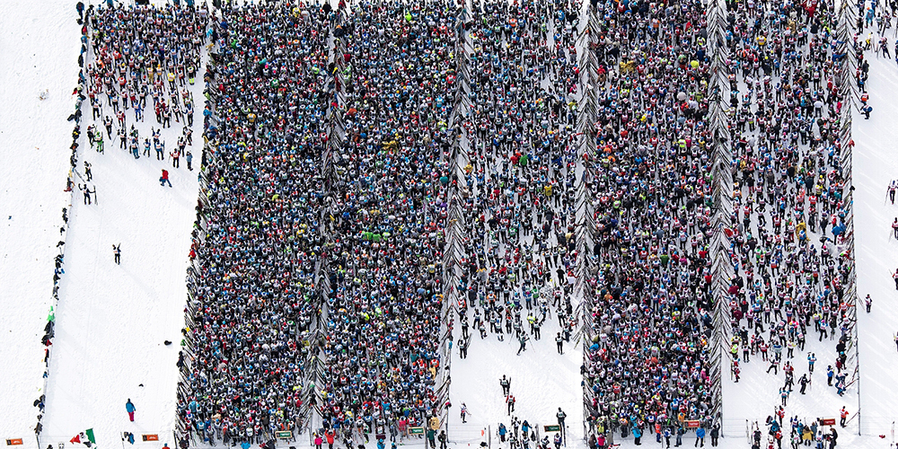 Nostalgische Aufnahme: Impressionen vom Start zum Engadin Skimarathon 2019 in Maloja. (Bild: Keystone)