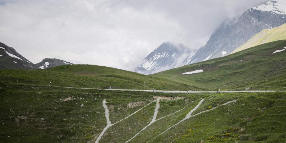 Auf der Passstrasse am Albula kam es zu mehreren Stürzen. (Archivbild)