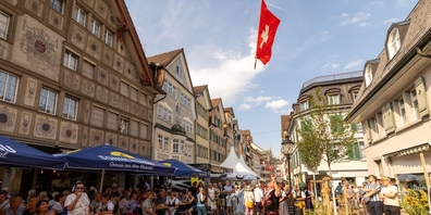 Fahnenschwinger in der Altstadt