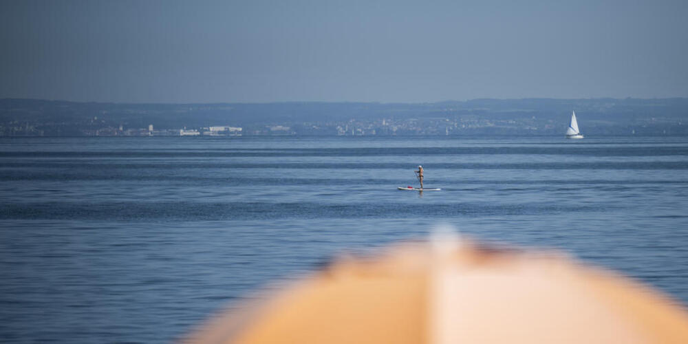 Die Wassertemperaturen in vielen Gewässern liegen über den für die Saison üblichen Werten. Im Bild zu sehen ist der Bodensee. (Archivbild)