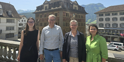 Steigen in den Abstimmungskampf: Julia Cotti (FDP), Martin Raña (SP/Grüne), Claudia Rickenbacher (Die Mitte) und Ruth von Euw (GLP)