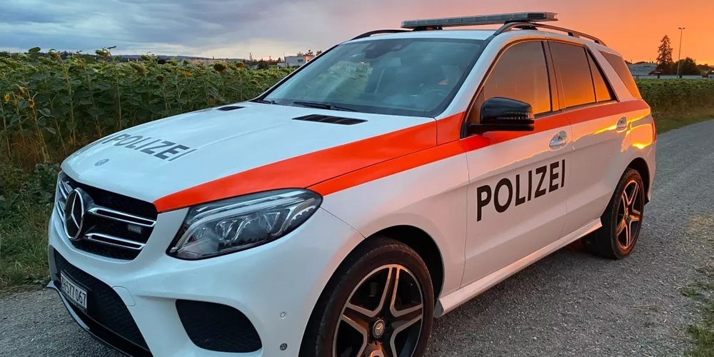 An der Gemeindeversammlung vom 22. September 2025 wird über einen dreijährigen Pilotversuch zum Anschluss an die Kommunalpolizei Pfäffikon ab 2026 entschieden.