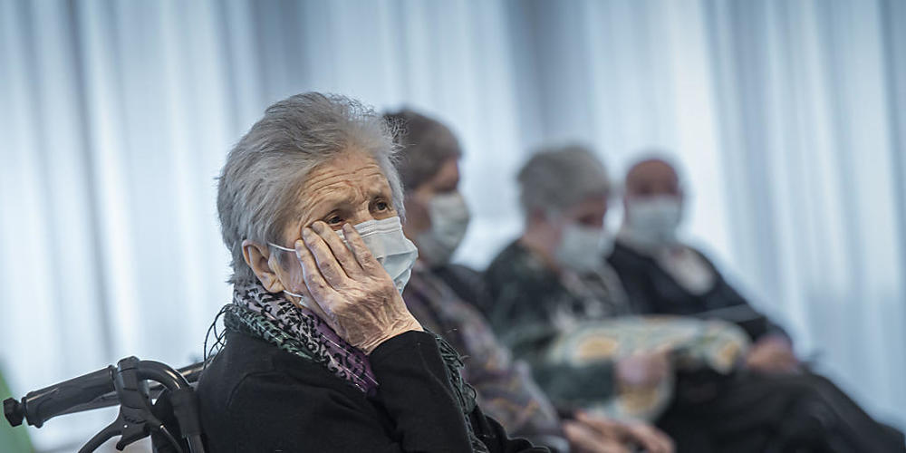Die Tessiner Regierung verhängt erneut ein Besuchsverbot in Altersheimen.