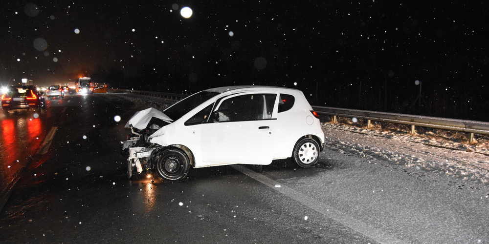Auch auf der Autobahn auf Höhe Oberriet hat es gekracht (Bild: kapo.sg.ch)