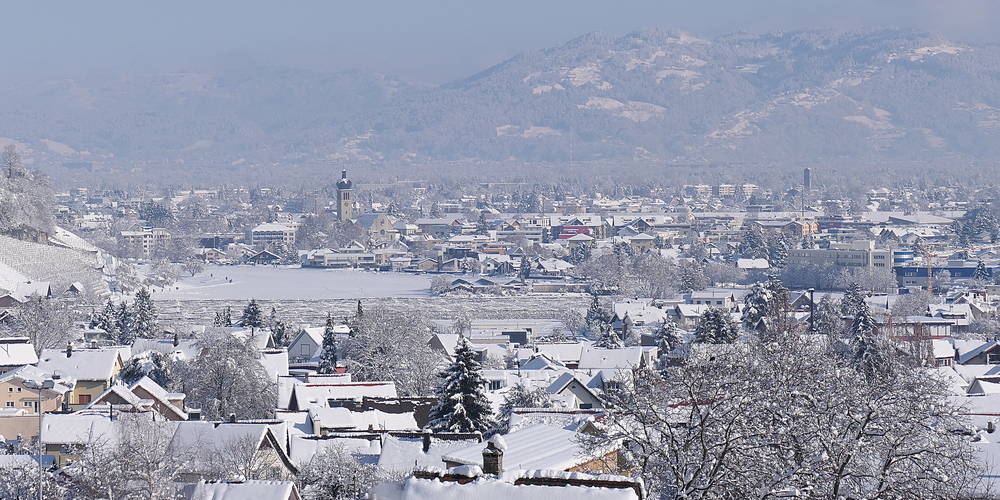 Ob Schnee, Kälte oder Corona - S´Rhintl stoht zäma (Bild: Ulrike Huber)