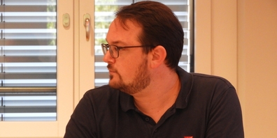 Präsident Lars Kaufmann (W+L Partner) berichtete über die Jahresarbeit 2024 von «Bildung Linth».