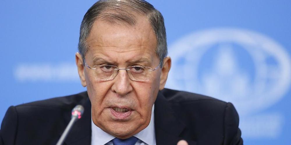 ARCHIV - Sergej Lawrow, Außenminister von Russland, fordert von Deutschland Beweise für eine Vergiftung des Kremlgegners Alexej Nawalny. Foto: Alexander Zemlianichenko/AP/dpa