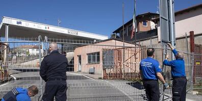 Schon im März 2020 hat das Tessin die kleinen Grenzübergänge wie jenen in San Pietro di Stabio geschlossen. (Archivbild)