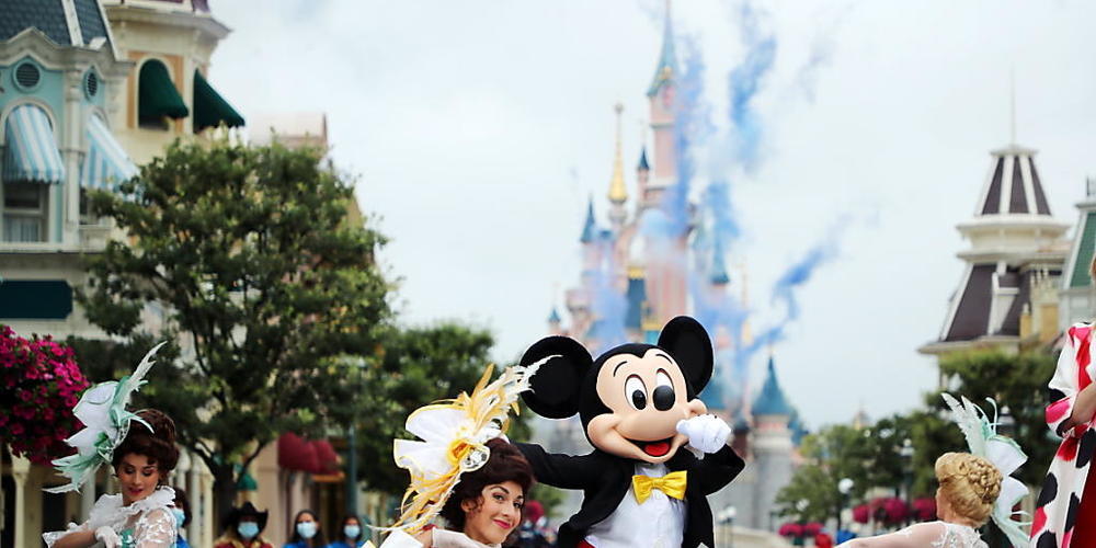 Das Disneyland Paris soll erst am 2. April wieder öffnen. Dies jedoch unter dem Vorbehalt, dass die Entwicklung der Corona-Pandemie dies zulässt. (Archivbild)
