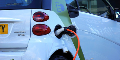 745 Elektro- und Plugin-Hybrid-Autos unterwegs