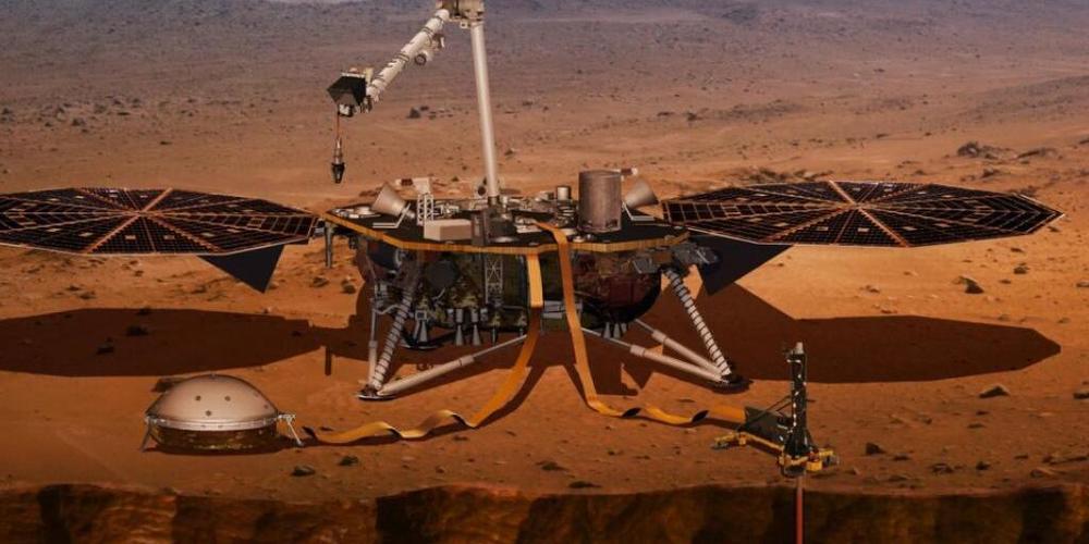 Die Nasa-Sonde InSight auf der Marsoberfläche. Der Bohrer im Bild rechts hat nun endgültig versagt, weil die Bodenbeschaffenheit problematischer ist als angenommen. (Pressebild DLR)