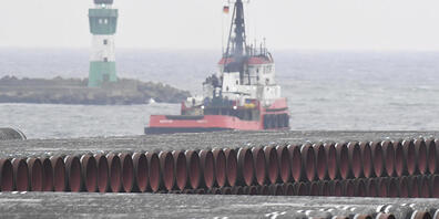 Das deutsche Bundesamt für Seeschifffahrt und Hydrographie (BSH) hat den sofortigen Weiterbau der umstrittenen Ostsee-Gaspipeline Nord Stream 2 in deutschen Gewässern genehmigt. (Archivbild)