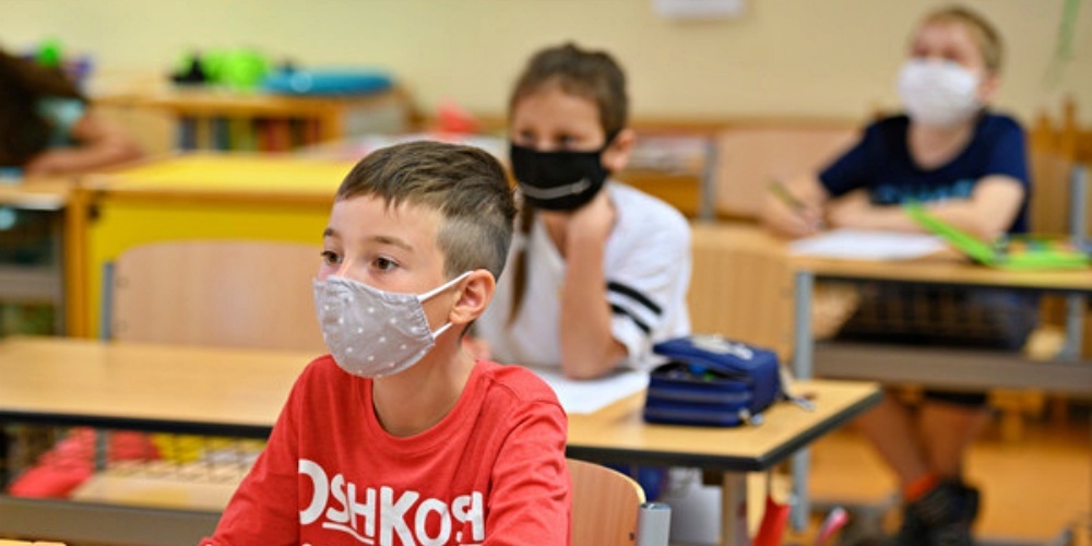 Trotz sinkenden Fallzahlen: Die Maskenpflicht gilt neu in Zürich, Basel und Solothurn schon in der Primarschule.