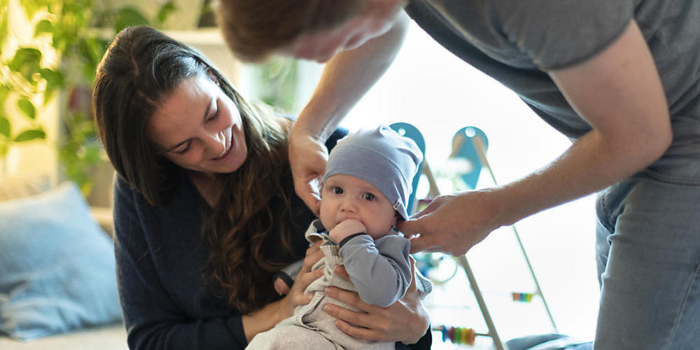 Das Tessiner Parlament hat am Montag einer zusätzlichen zweiwöchigen Elternzeit zugestimmt.
