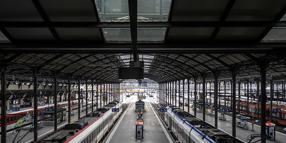 Die verschärften Massnahmen zeigen Wirkung:  Blick in den Luzerner Bahnhof.