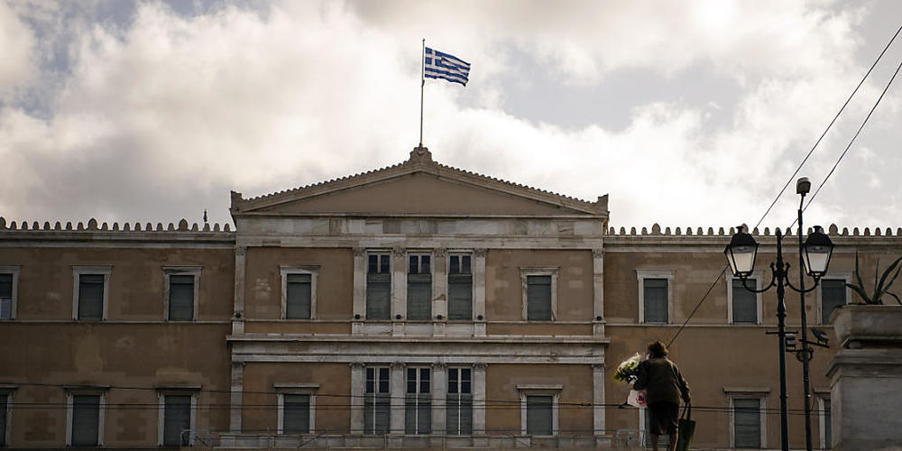 ARCHIV - Das Parlament in Athen hat beschlossen, dass Griechenlands Hoheitsgebiete im Ionischen Meer von sechs auf zwölf Seemeilen ausweitet werden. Foto: Angelos Tzortzinis/dpa