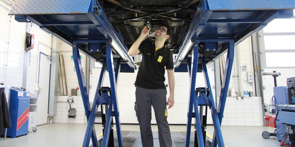 Mitarbeiter MFK TCS SG-AI 