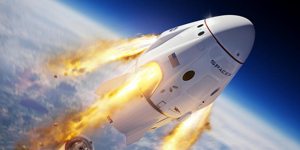 Elon Musk will mit den Satelliten seiner Firma SpaceX die Erde näher umkreisen. Amazon-Gründer Jeff Bezos und seine Firma Kuiper sind dagegen. (Symbolbild)